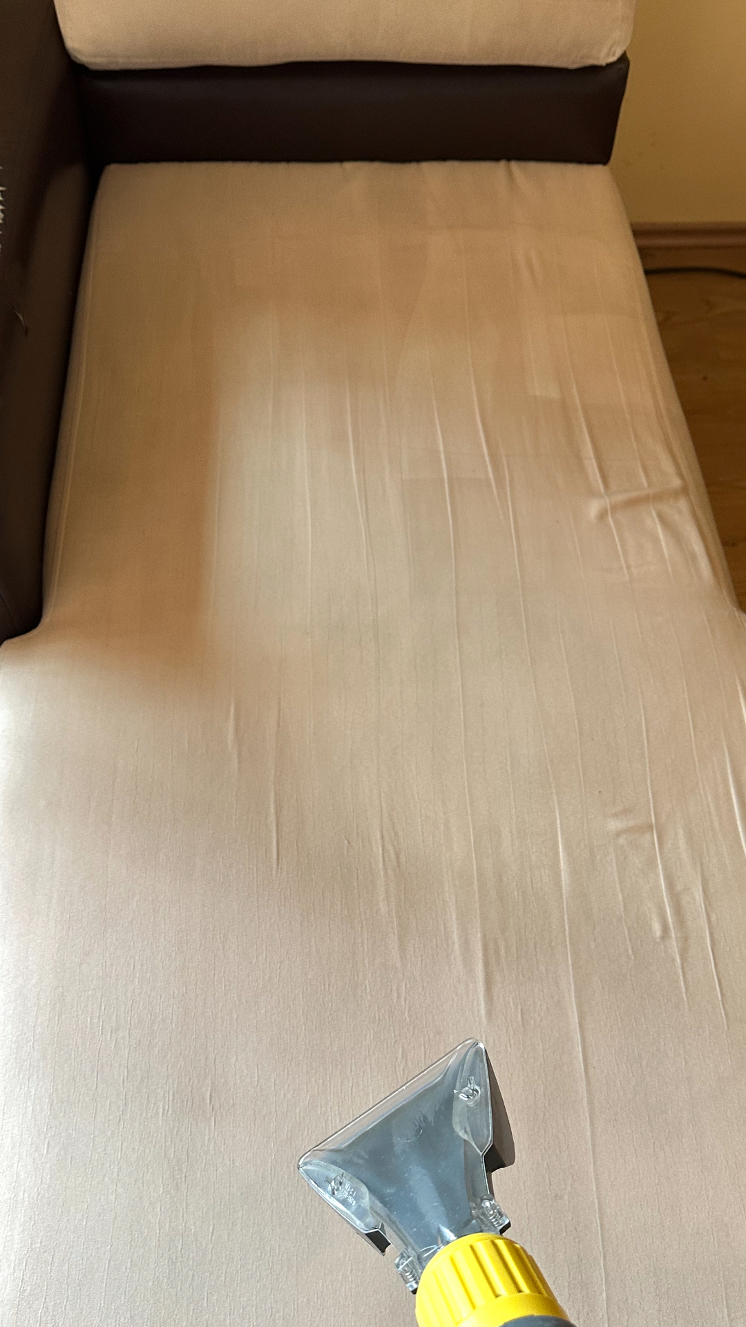 After photo for Пране на мека мебел