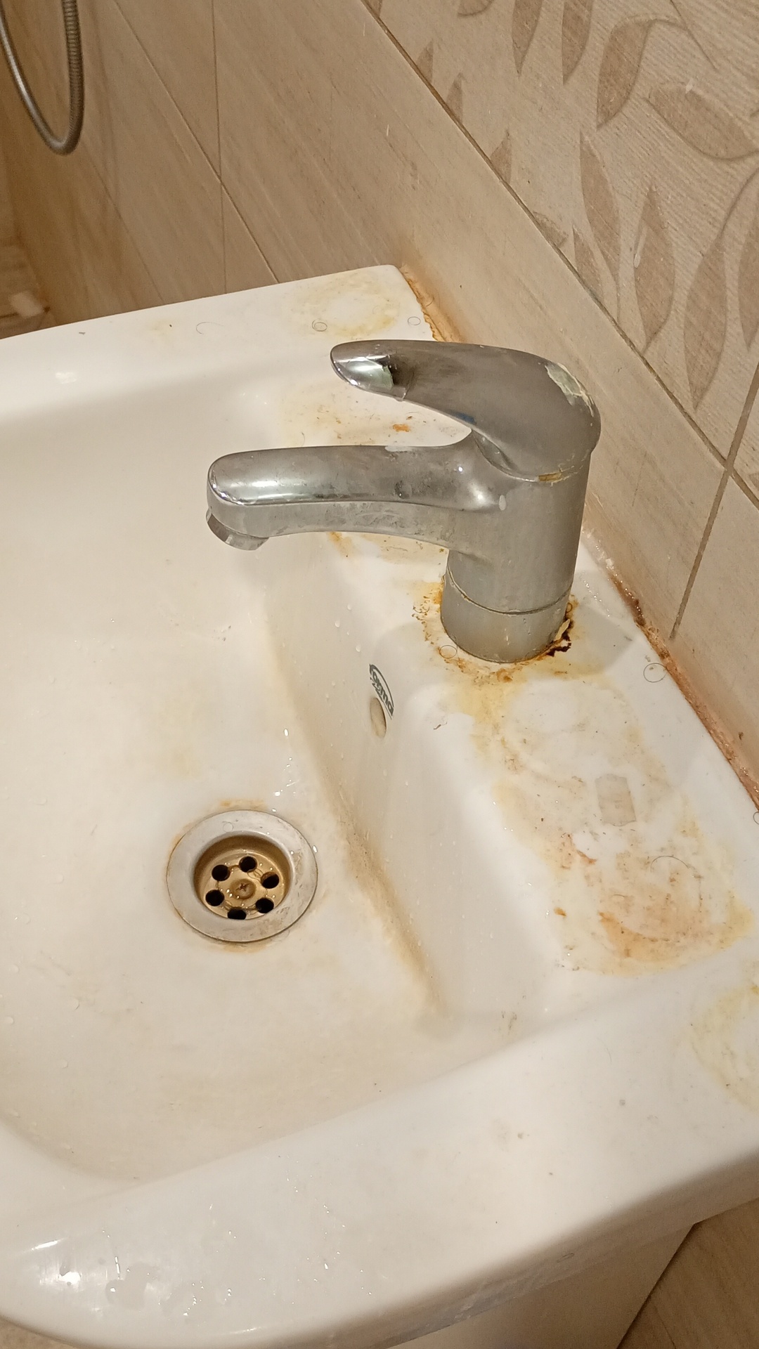 Before photo for Почистване след наематели