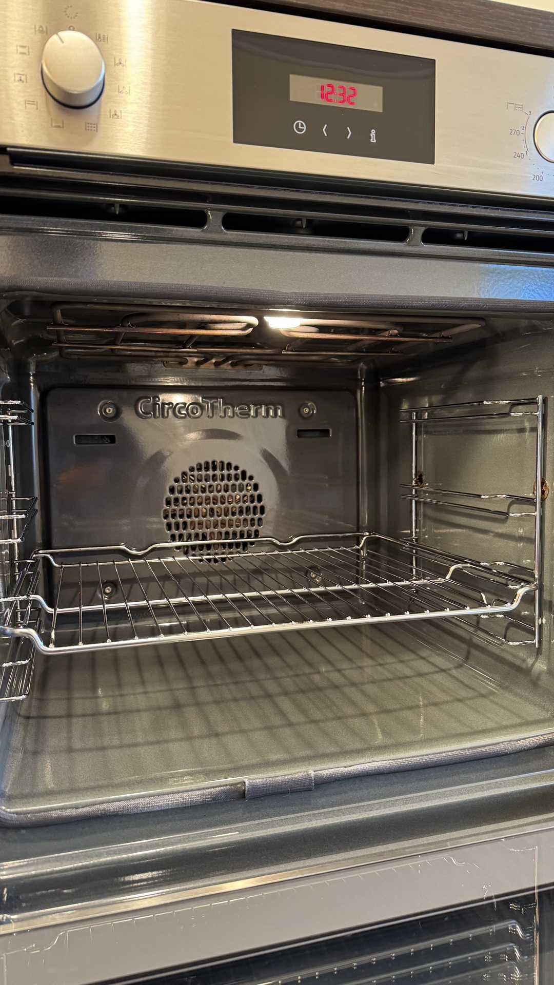 After photo for Почистване на фурна